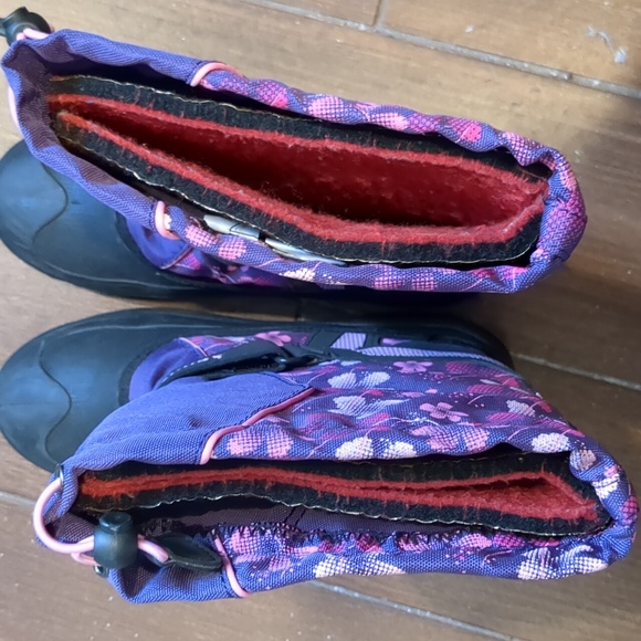 Kamik snow boots size 6 EUC - Picture 4 of 7